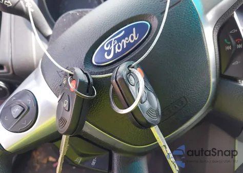 2013 Ford Focus Se из США, поврежденный, VIN 1FADP3K20DL286326